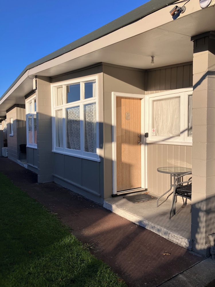 Trentham Motel