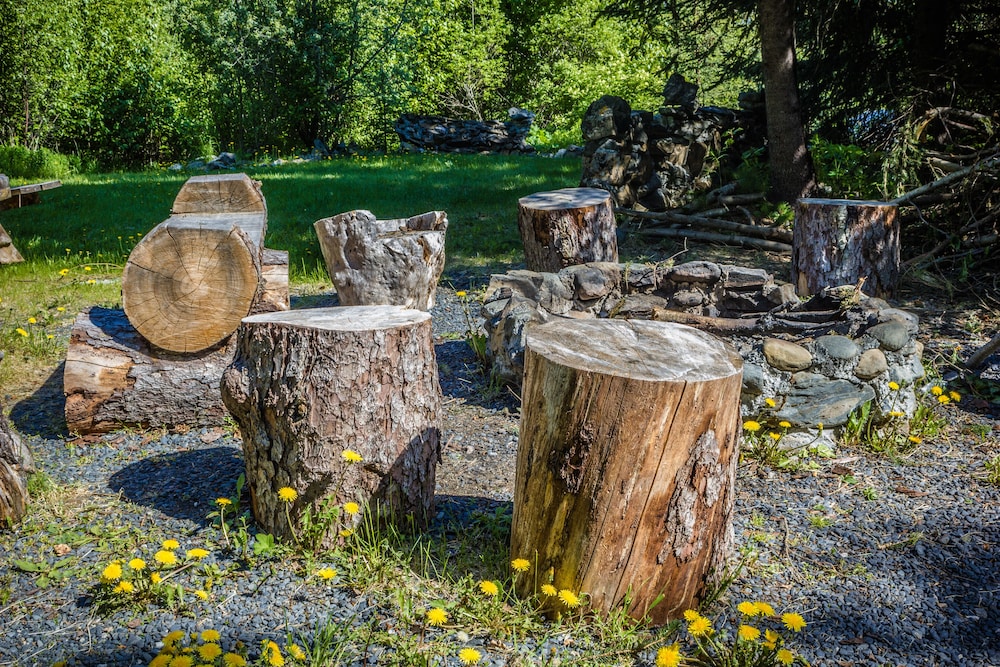 Midnight Sun Log Cabins
