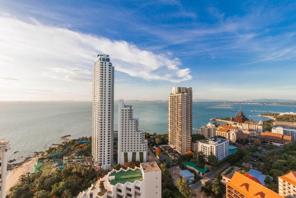 Wongamat Tower by Pattaya Sunny Rentals