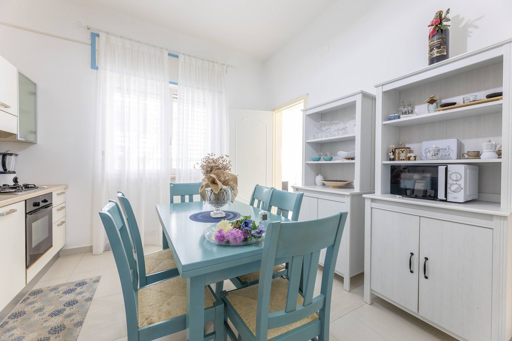 Villa Eriberto - Pool 3 Bedrooms 8 Sleeps
