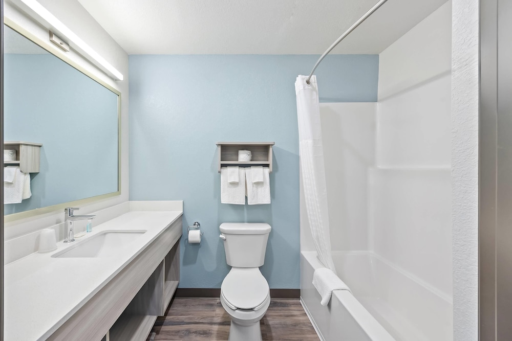 WoodSpring Suites Jackson Hub City