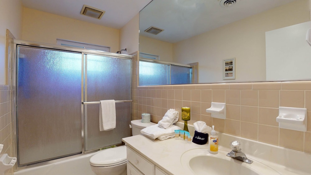 Beachbreak 3 Bedroom Apts