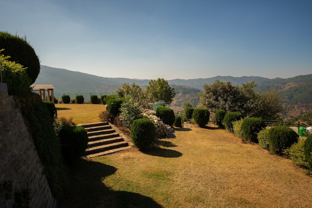 BluSalzz Homes - The Himalayan Bungalow, Almora - Uttarakhand