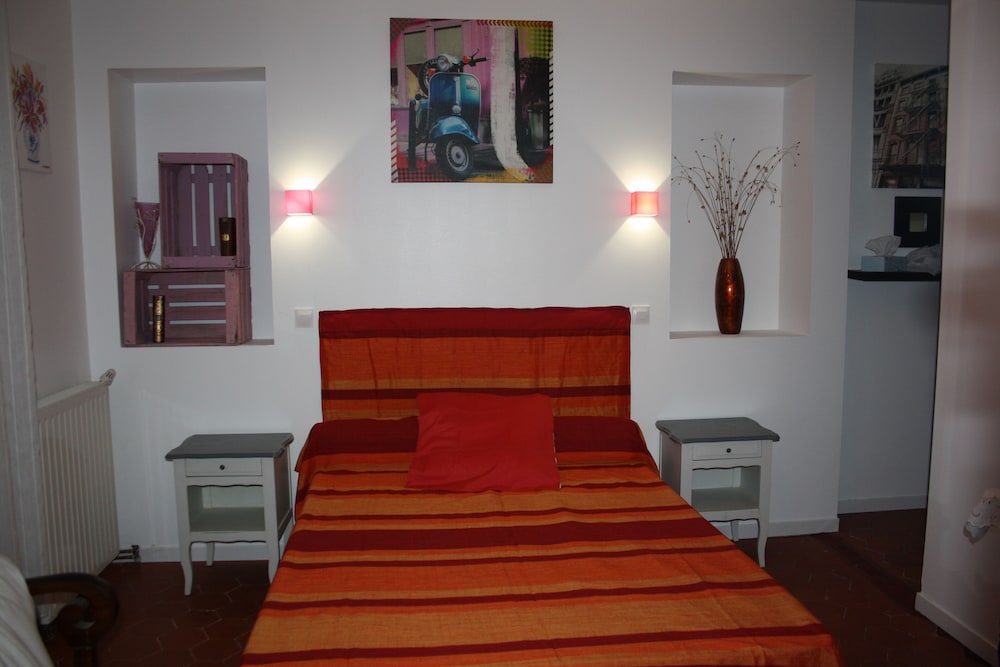 Mas de Bellegou B&B view 3