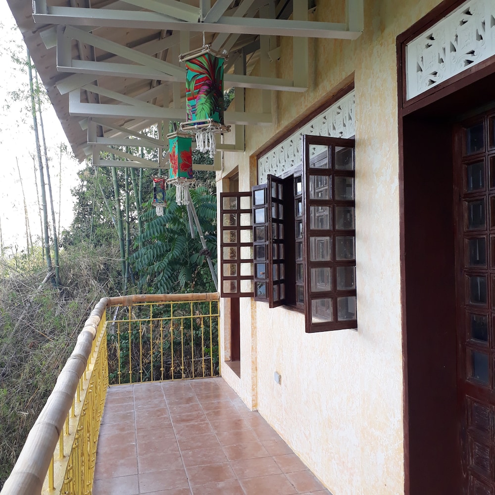 Bahay Isla Sanctuario