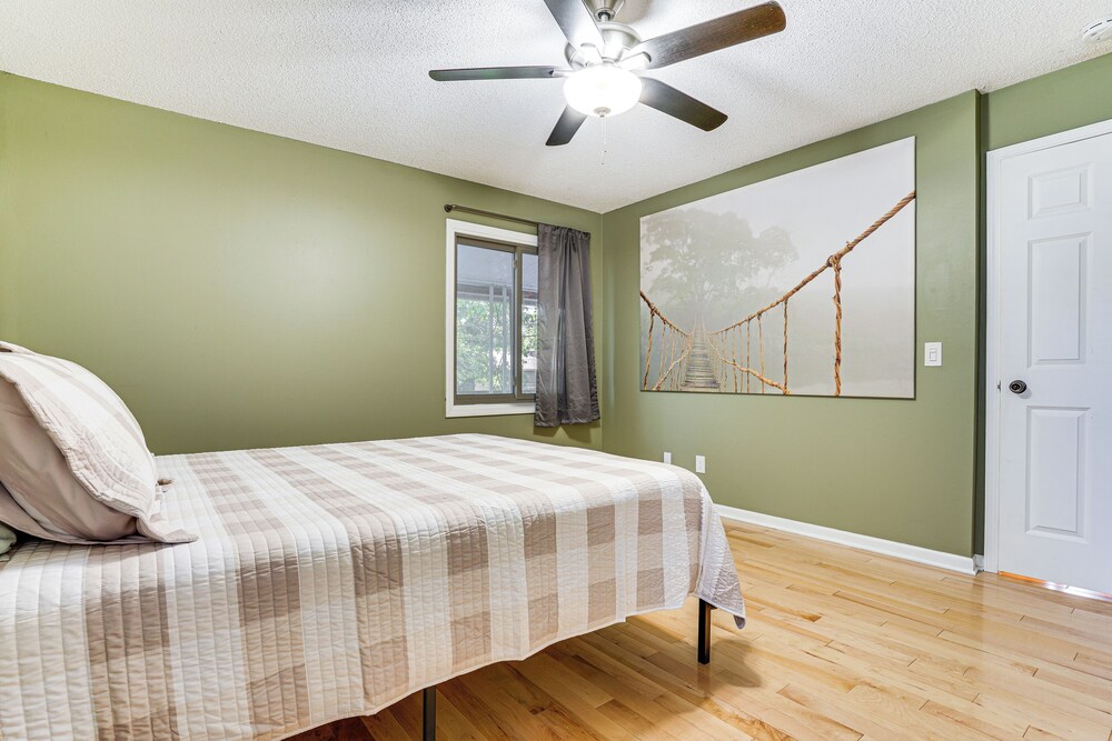 8 Mi to Central Minneapolis: Modern Home w/ Yard