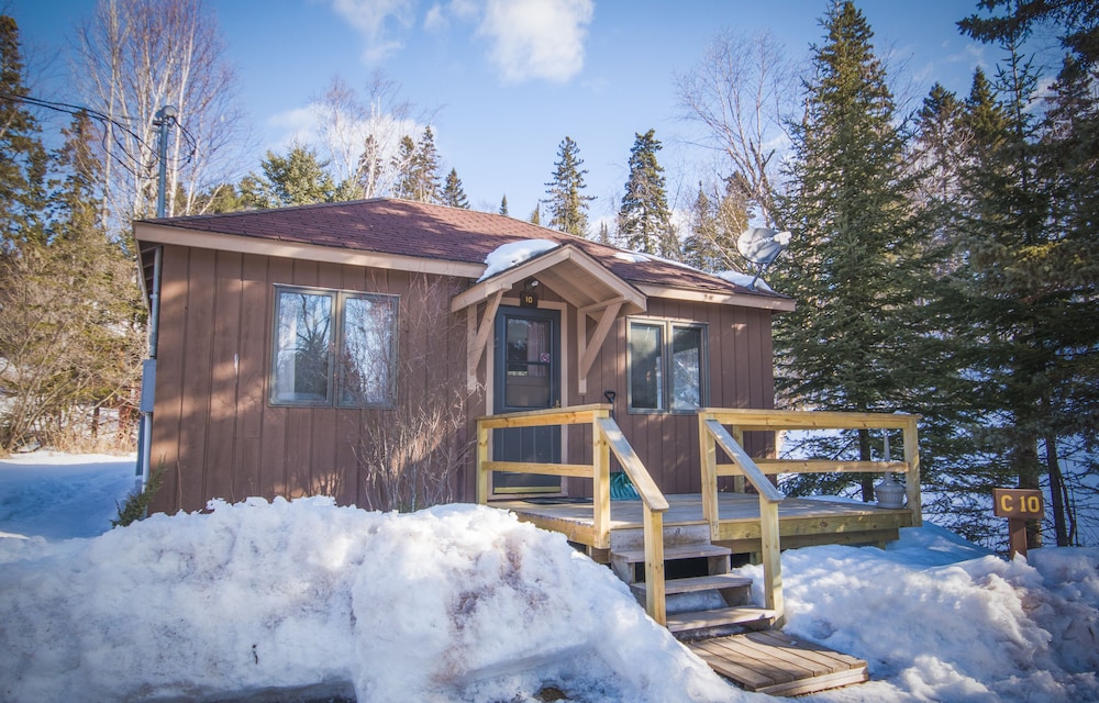 Cascade Lodge