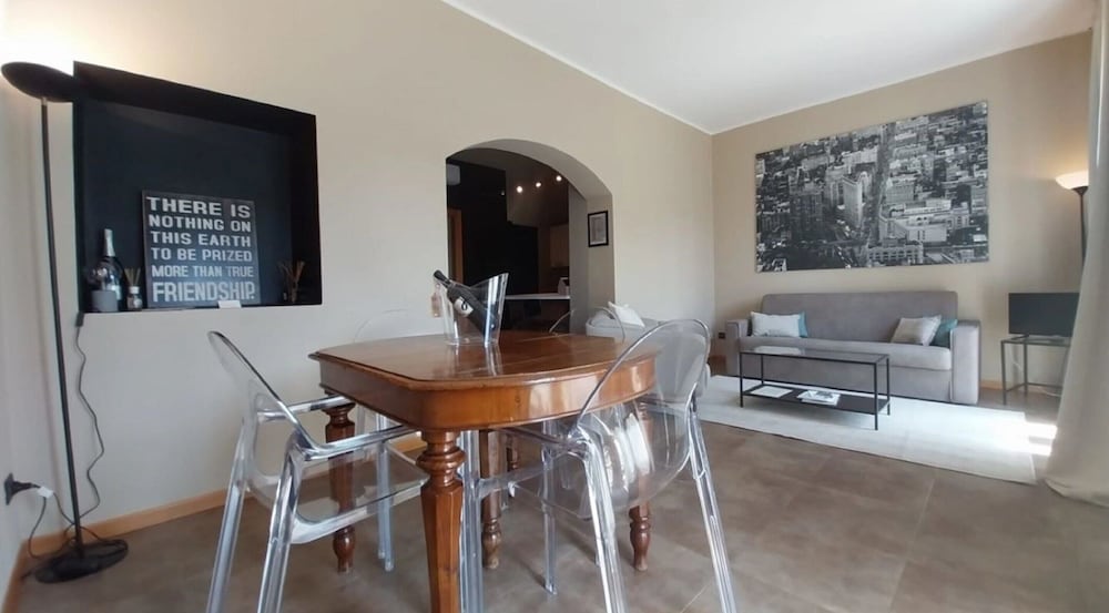 Apartment in Iseo Near Seabeach