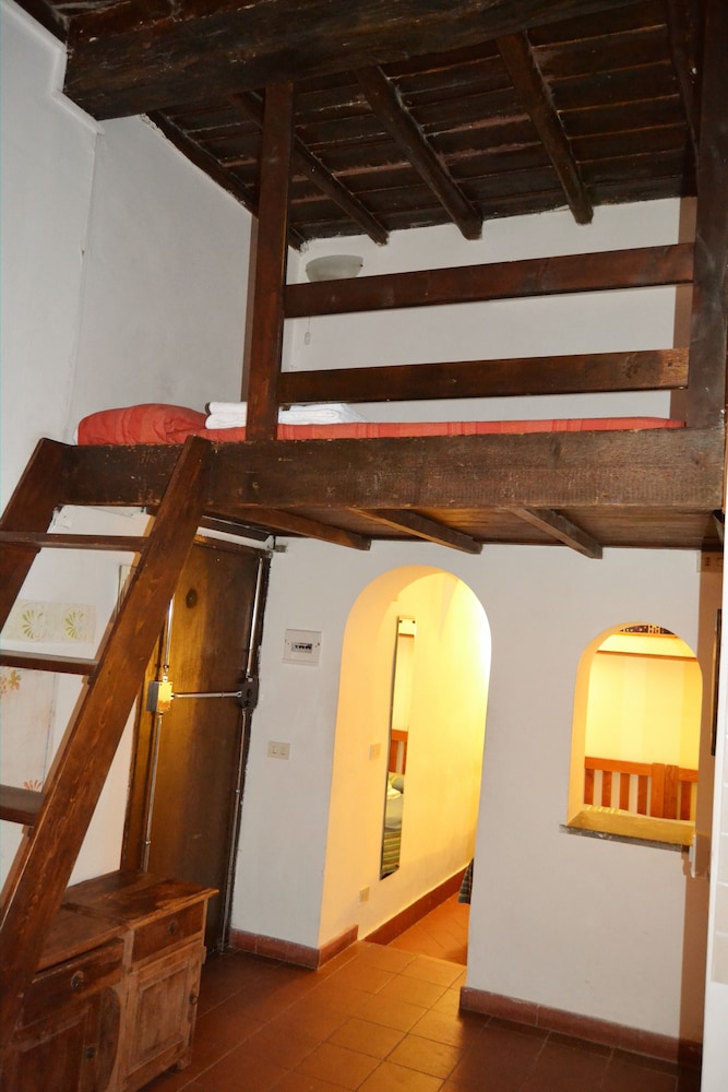 Hello Trastevere - Bed & Breakfast
