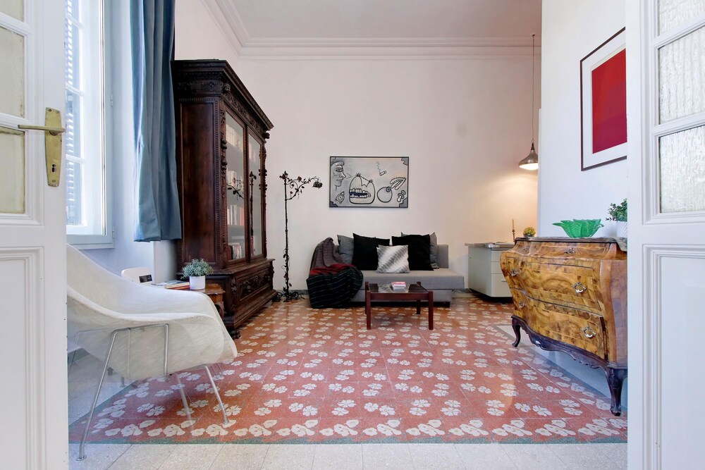 Tiberina Spacious Apartment