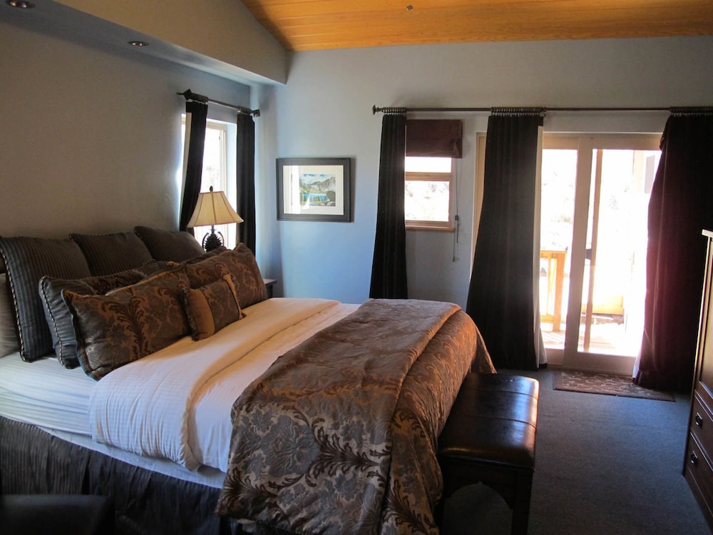 Convict Lake Resort