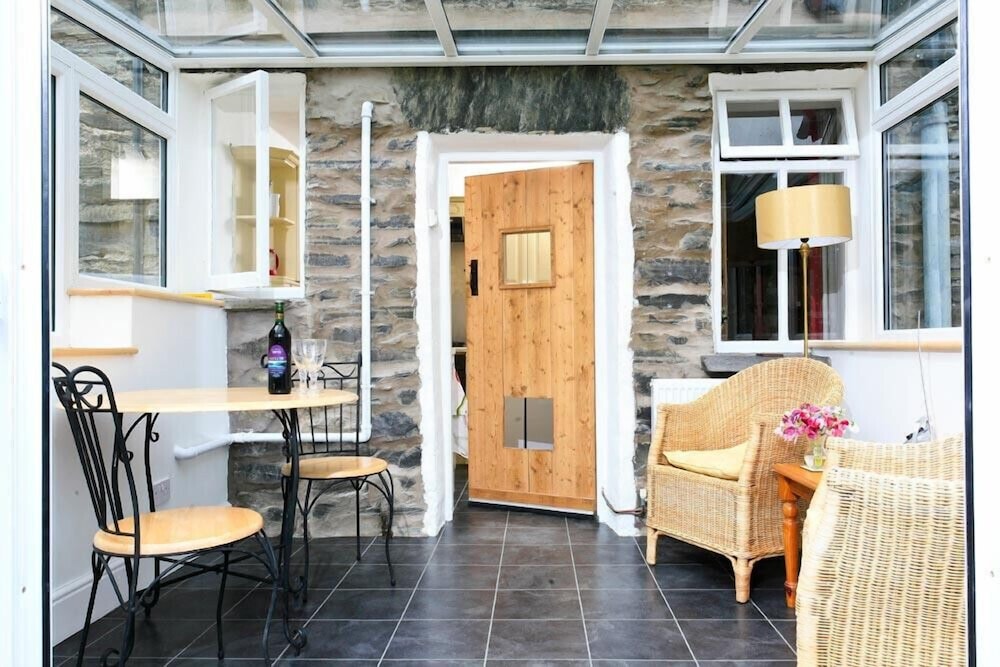 Stone Cottage at Staveley