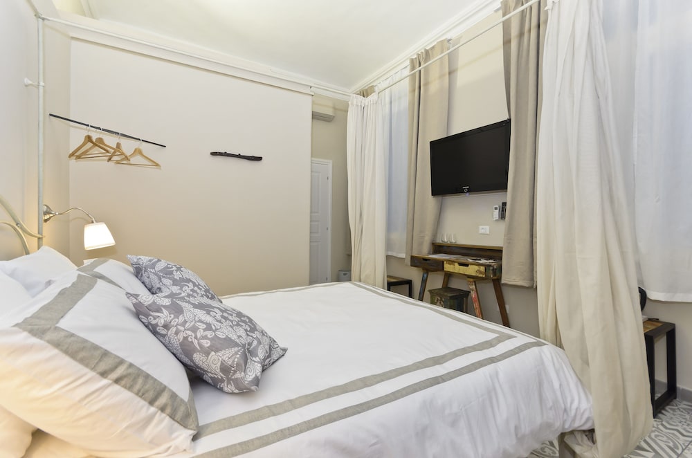 B&B Tohouse Deluxe