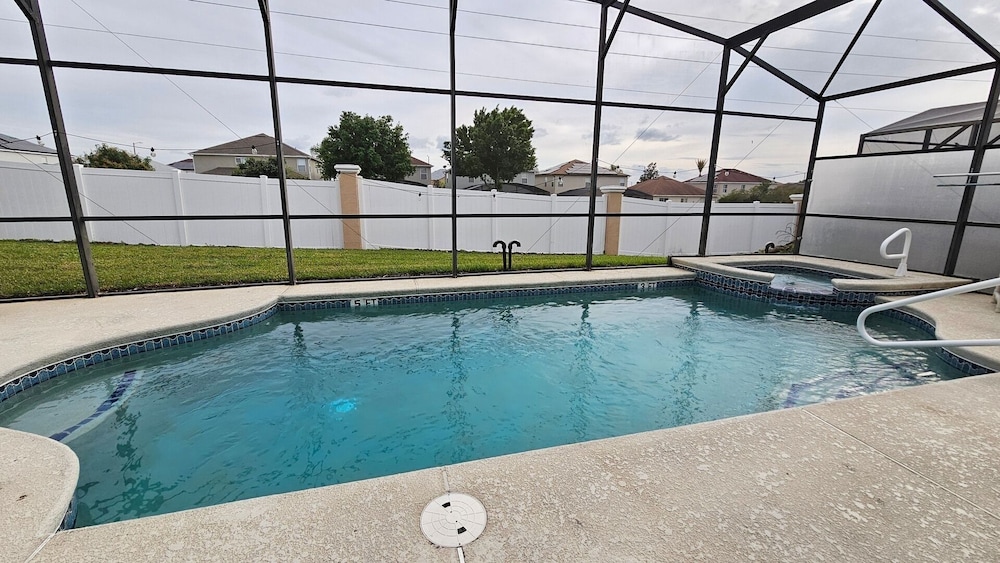 Cp938od 5 Bed Calabay Parc 5 Bedroom Home