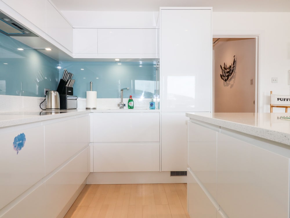 4 Burgh Island Causeway