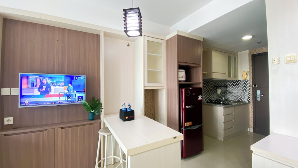Great City View Studio At Tamansari The Hive Apartment