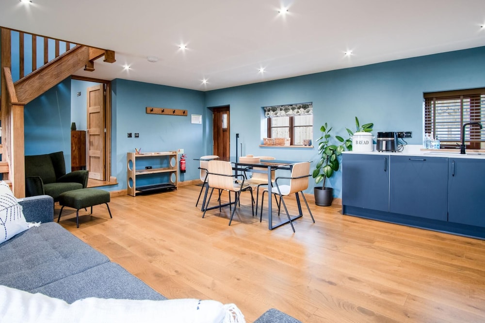 The Old Milking Parlour - 1 Bed Cottage - Amroth