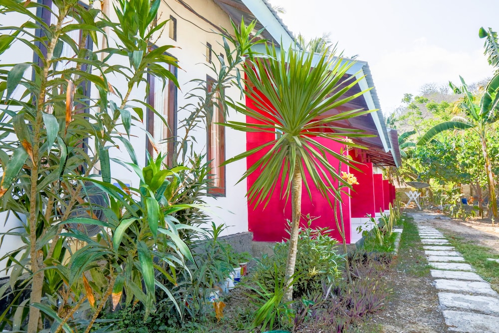 OYO 1662 Zury Homestay