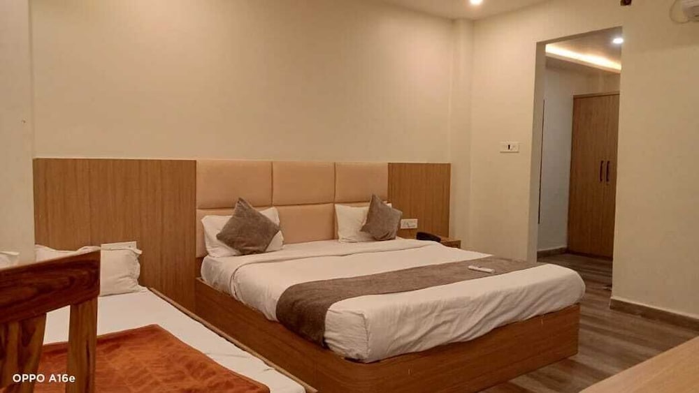 P R Palace -near Temple & Prime Location
