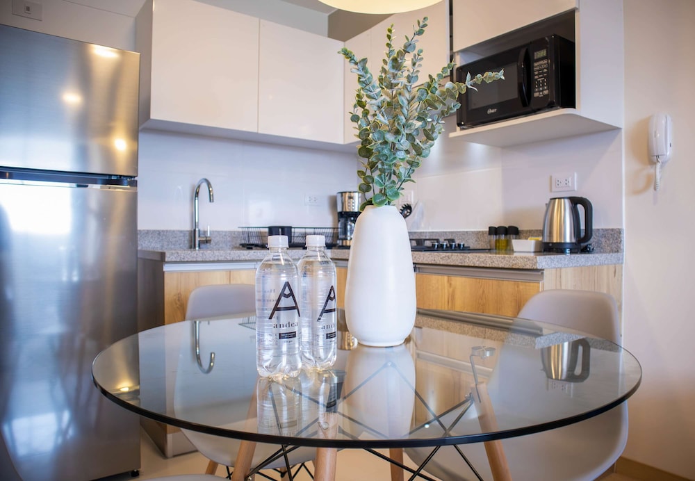 w Alluring 2BR w Balcony in Barranco