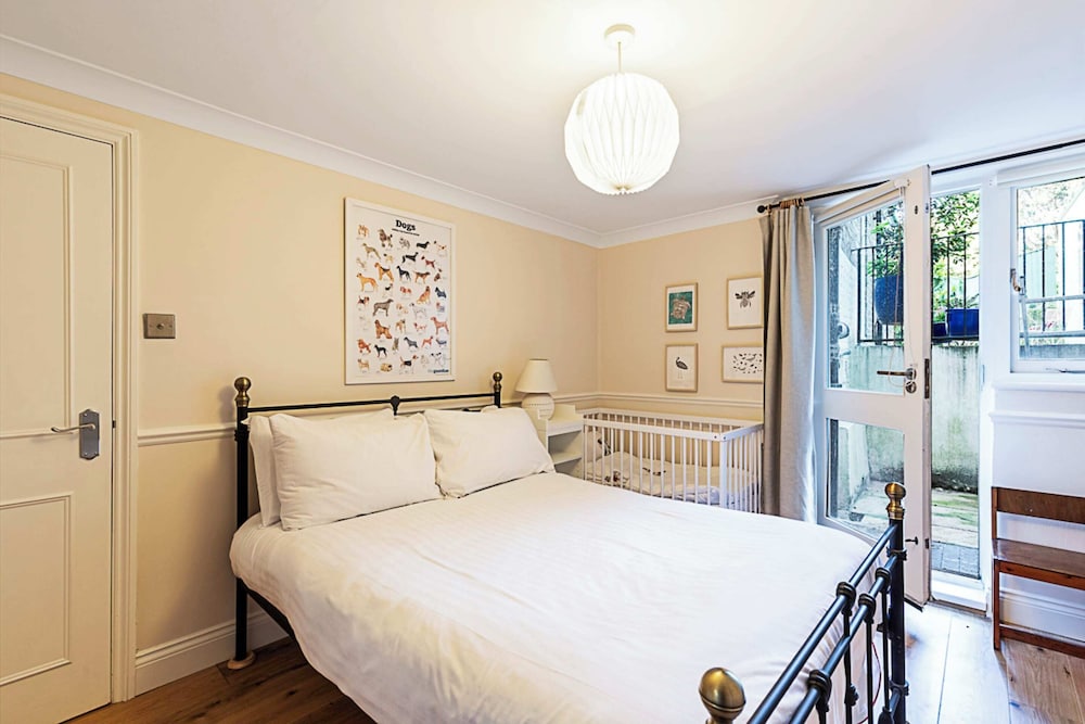 Charming London Retreat