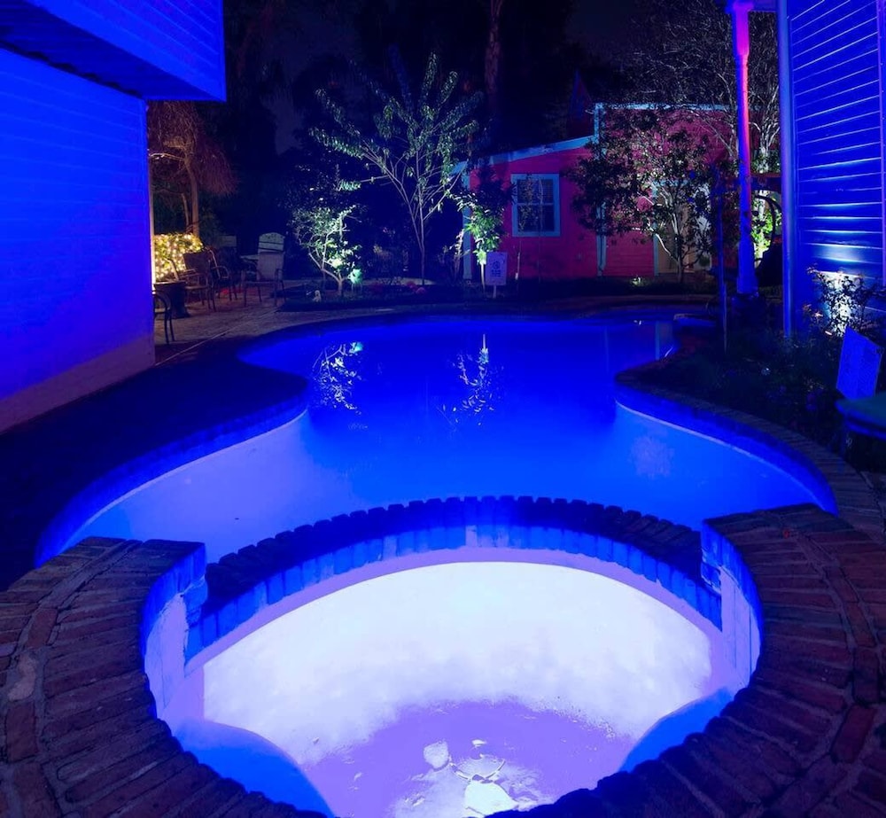 8br-best Location Heated Pool Jacuzzi Spa Gym