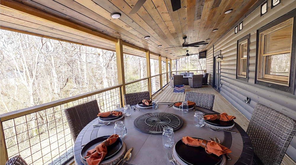 Bigfoot Bunkhouse Pool Views Theater Arcade Firepit Book Now