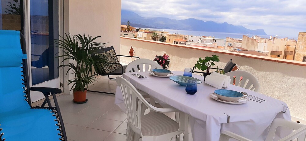 Appartamenti Abate Onda Blu Home Vista Mare Parking WiFi view 5