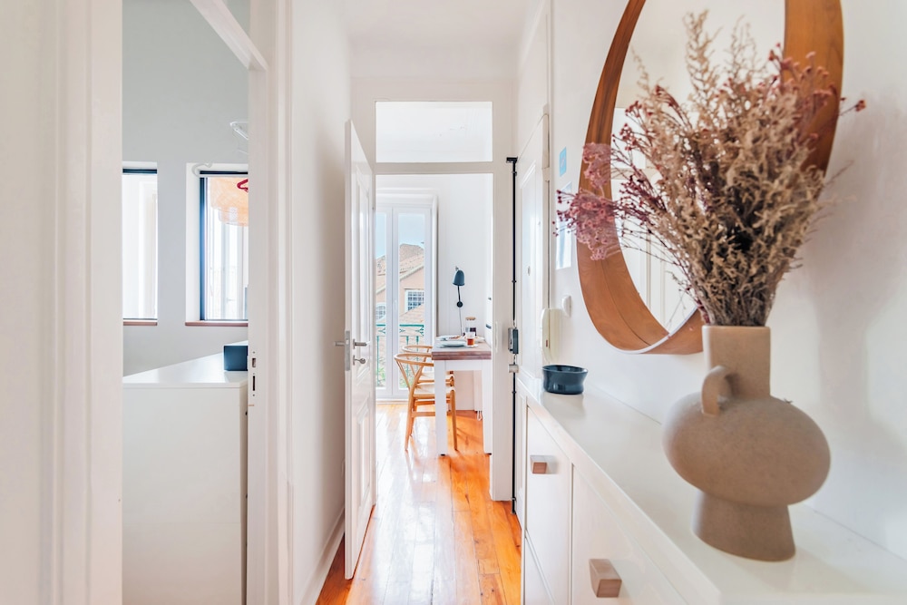 Bright Loft at Lisbon Downtown