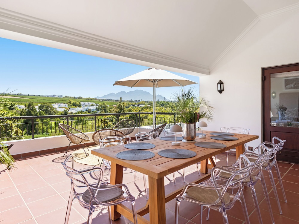 Winelands Golf Lodges at De Zalze