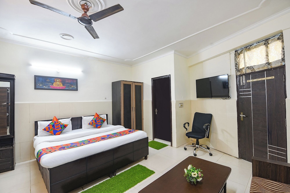 Fabhotel Shiv Palace