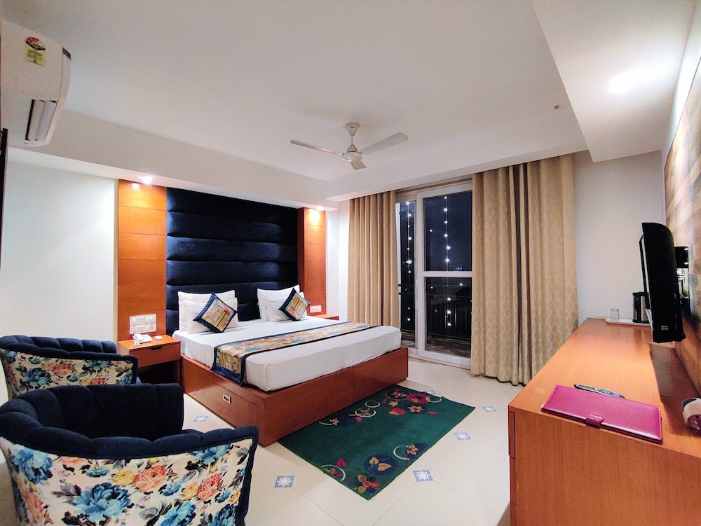 The Angel Hotel And Suites