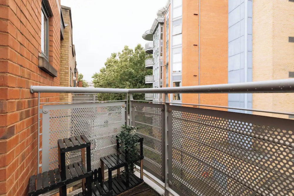 Central 2BD Flat - Redcliffe view 5