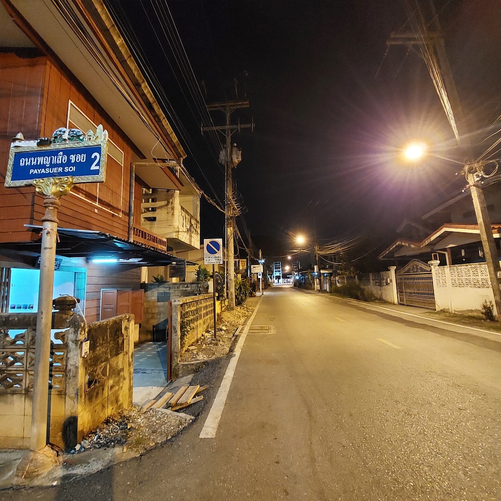 Baan Baan Hostel