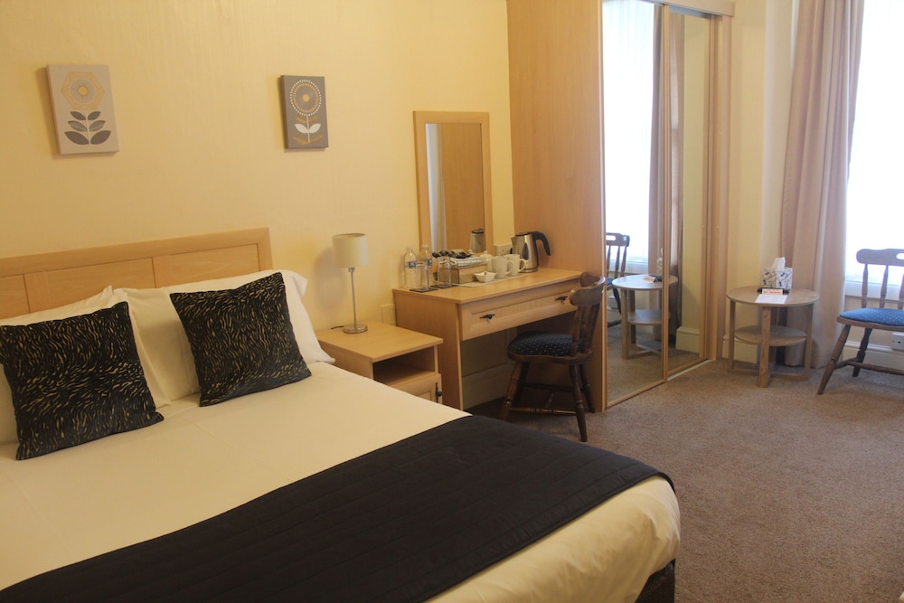 Bryn-Y-Mor Hotel