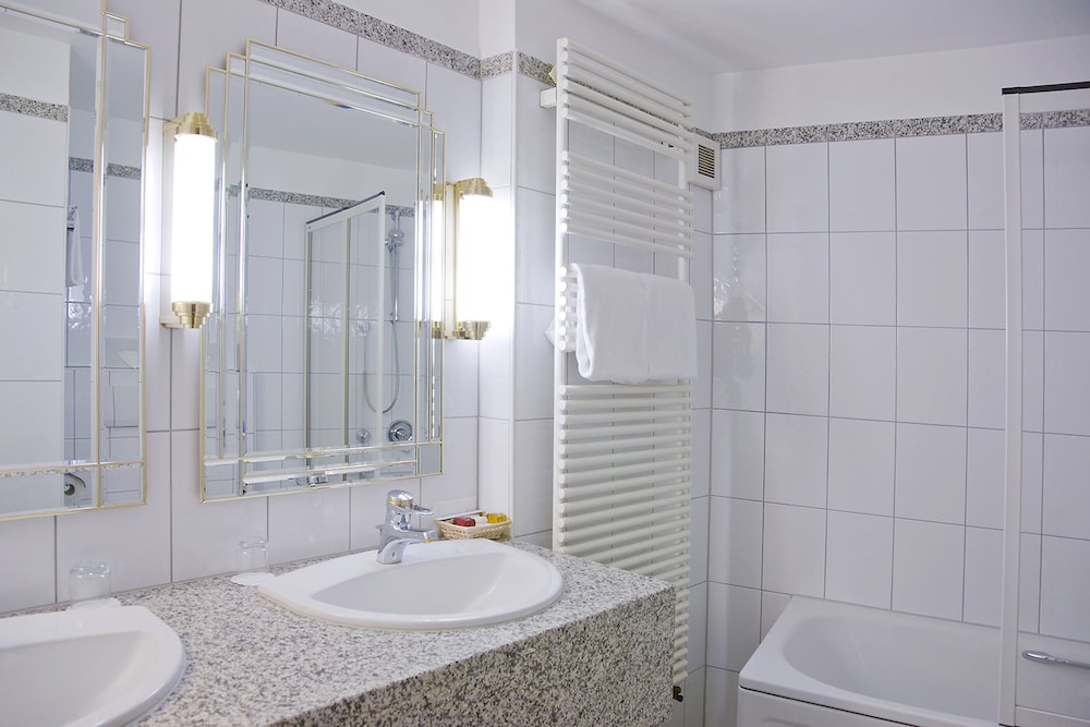 Frankfurt Vacations - Hotel Monopol - Property Image 47