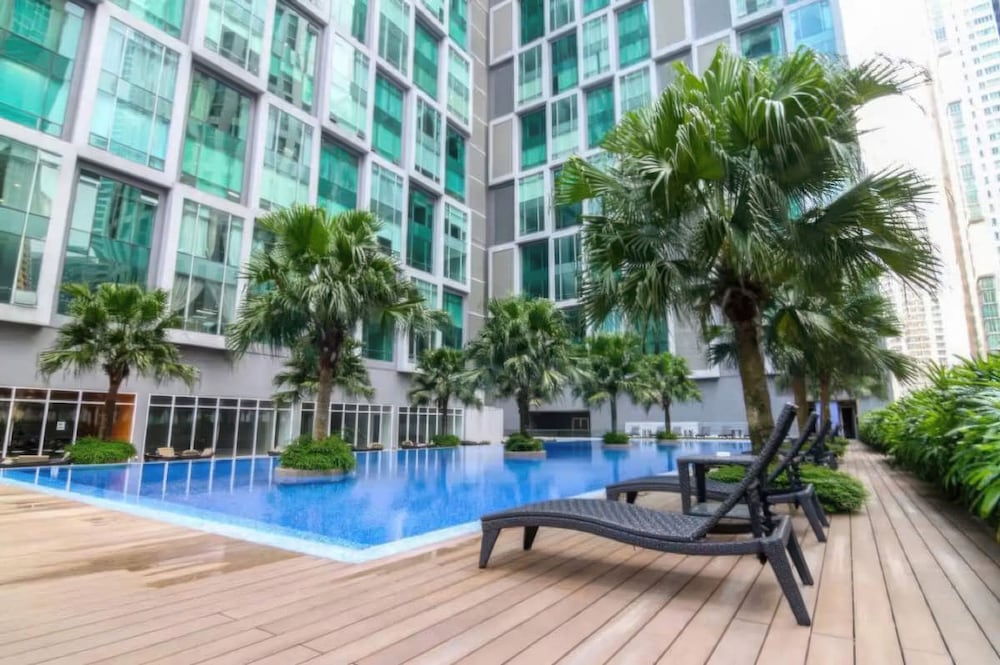 SOHO Suites KLCC by Emily in Town