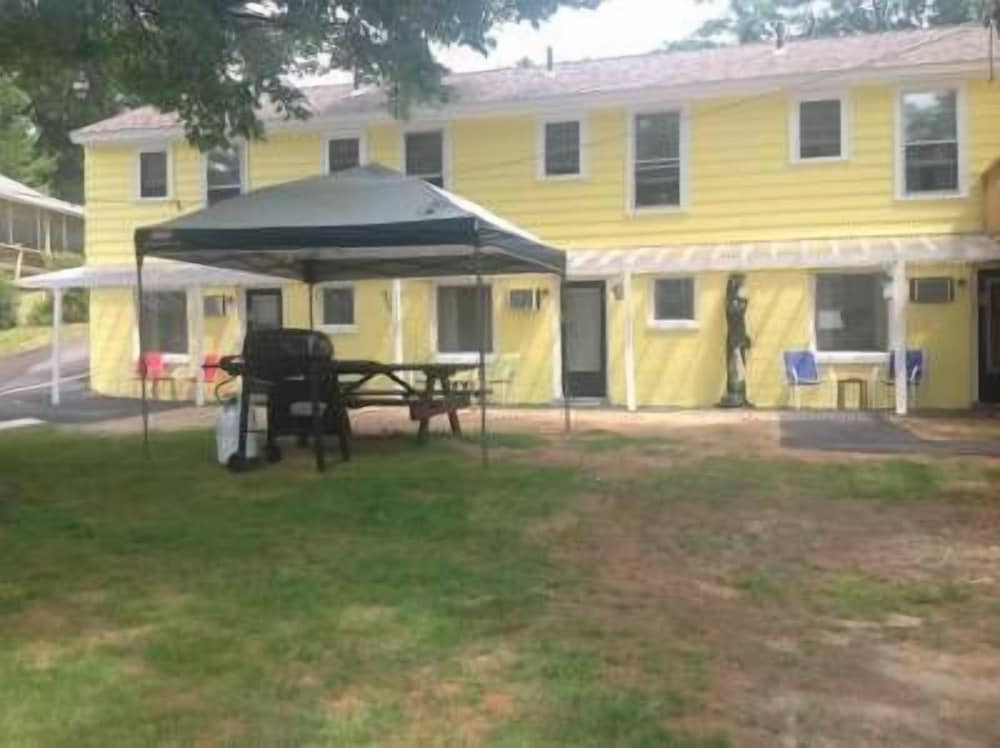 Lake Winnipesaukee Motel