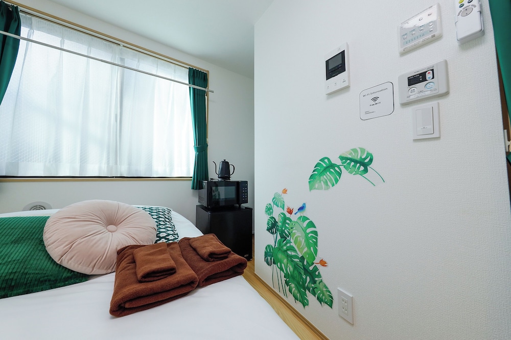Zenith Shinjuku Hinoki by Tranova