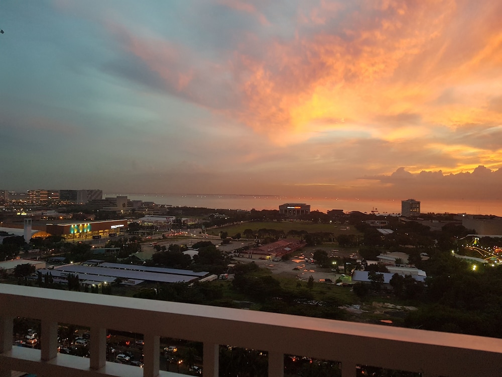 Studio with Ocean View at The Breeze Residences