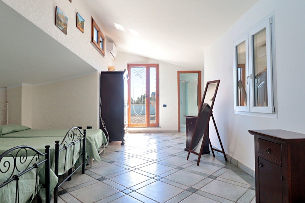 Villa Velisia - Con Ampia Piscina E Campo Da Gioco Privato