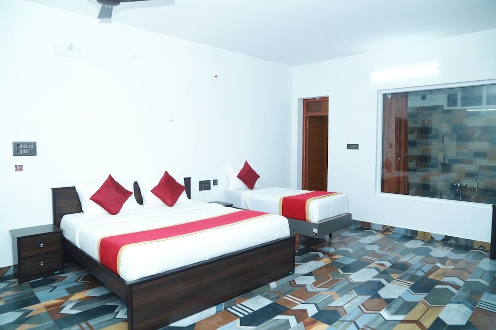 LA FLORA GEMSTONE RESORTS