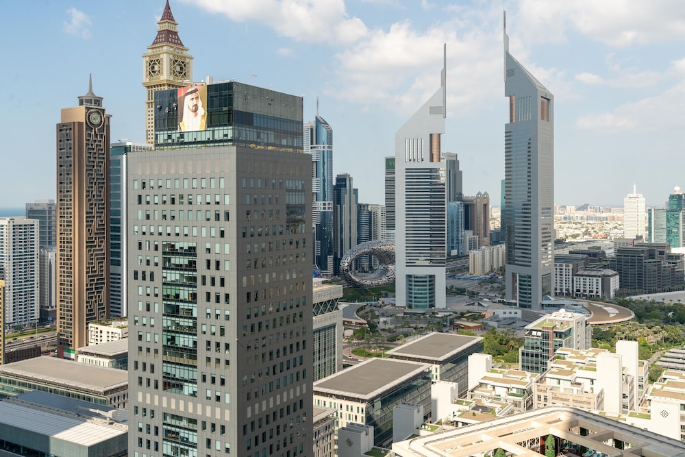 Lux BnB Burj Daman DIFC Sea View