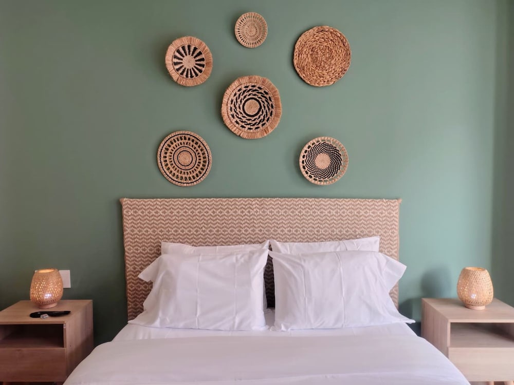 w Minimalist 1BR w Amazing View in Morros Eos