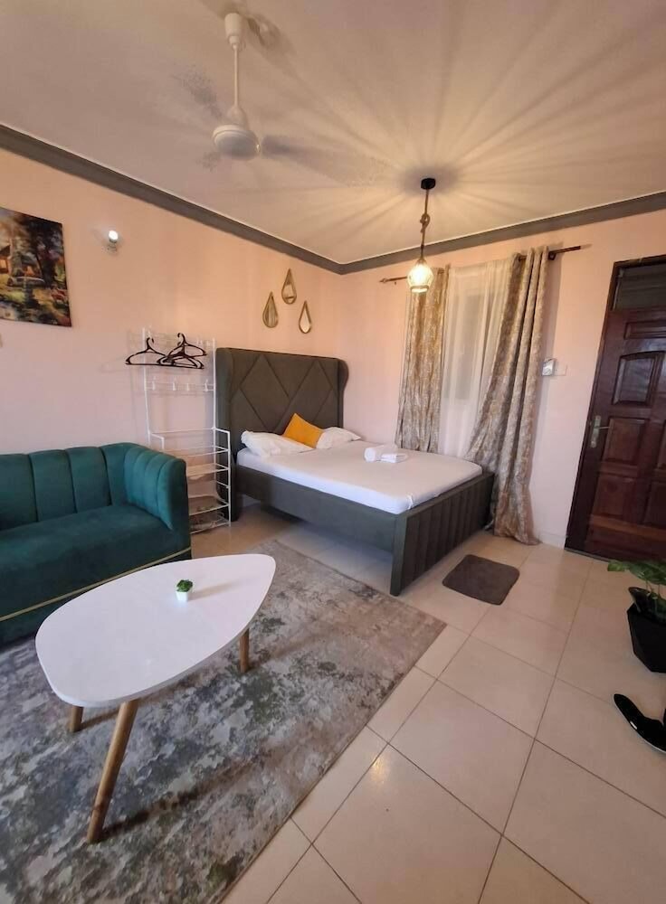 Lux Suites Lexy Homes Bamburi