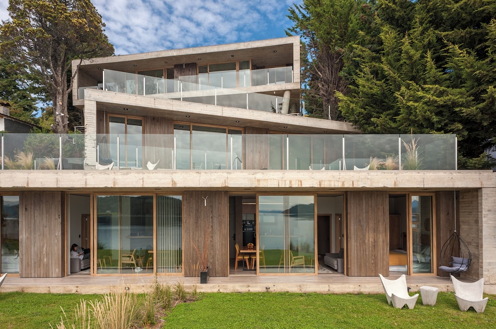 WaOne Lake Homes