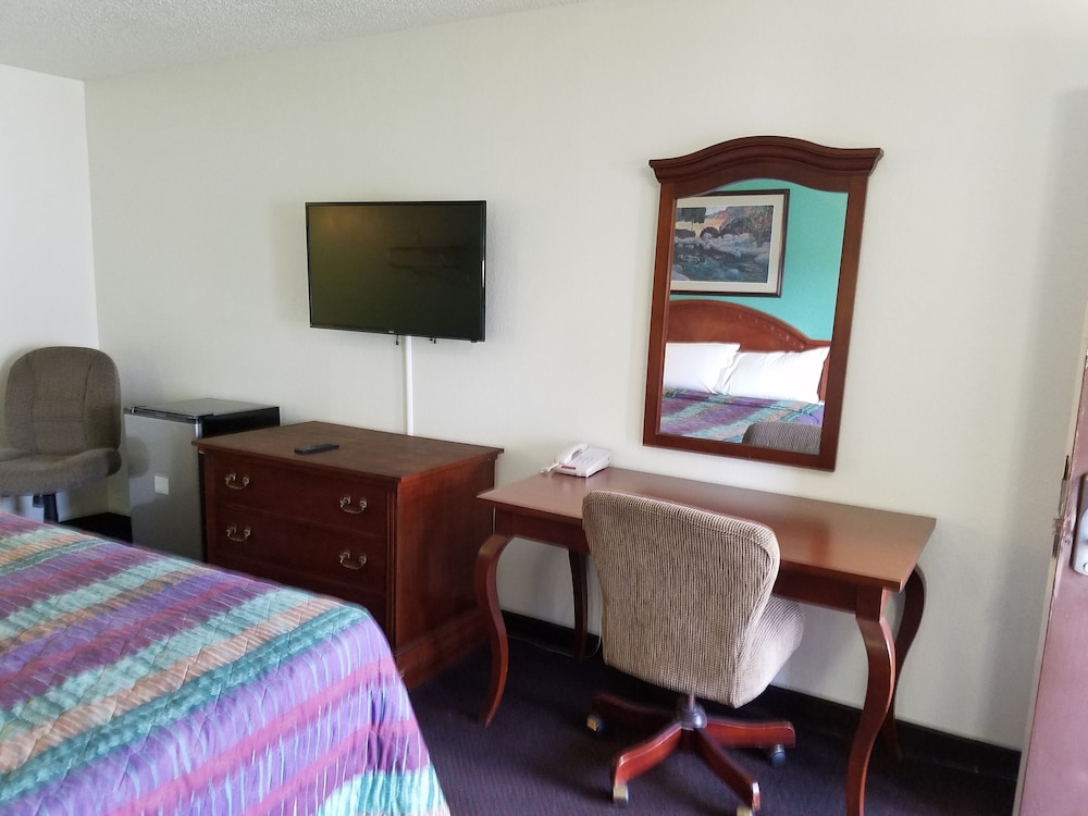 Indysouth western inn view 5