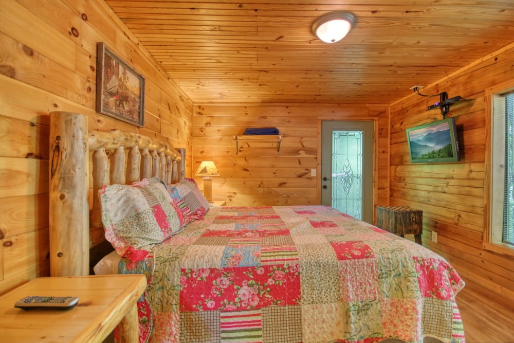Cottage In The Pines #297 view 3