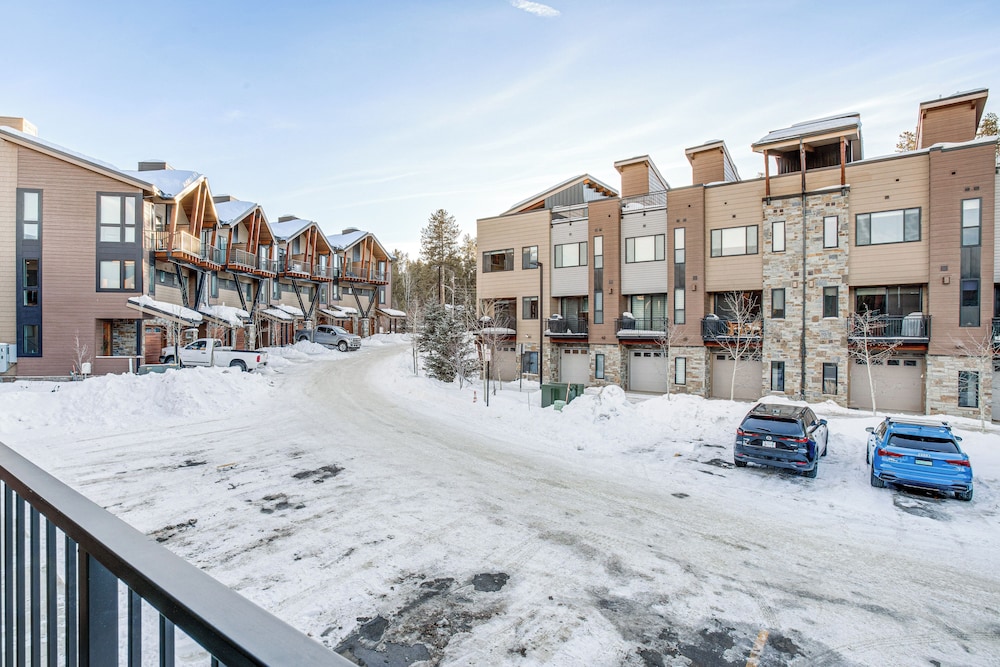 Walk to Cooper Creek Square: Condo w/ Hot Tub!