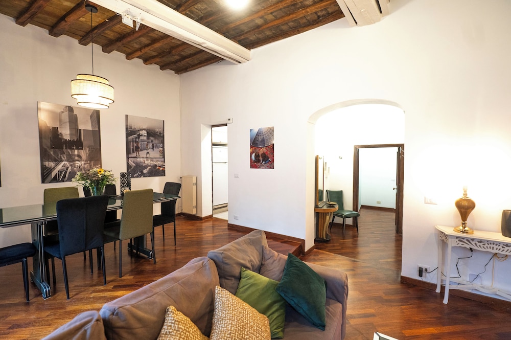 Pantheon Apartments
